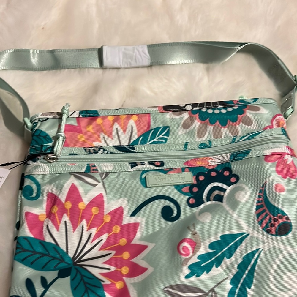 Vera Bradley MINT FLOWERS NWT